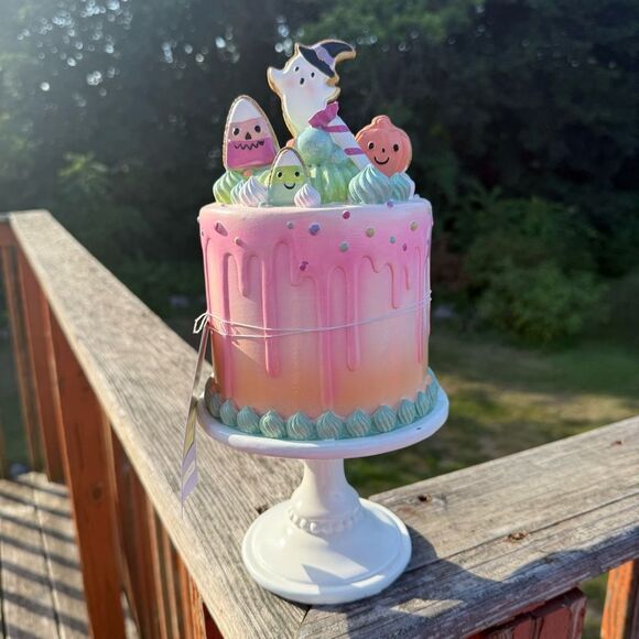NEW Ghoulish Spooky Candy Gingerbread Cookie Cake Statue Pastel Colors - Picture 1 of 5